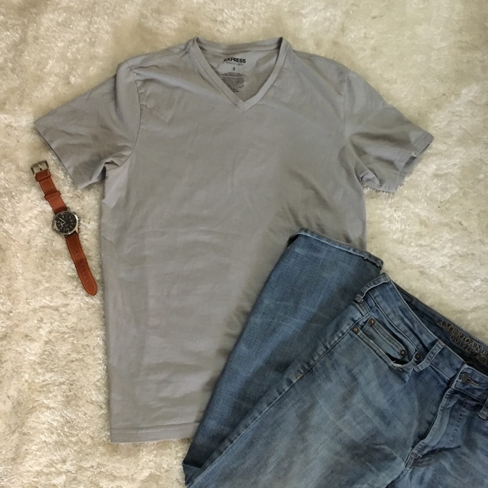 Express Men’s Stretch V-Neck T-Shirt